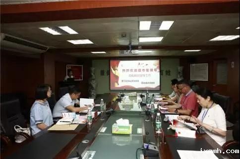 10个妹子一年分诊人次超120万：创团员先锋岗，她们用实力说话