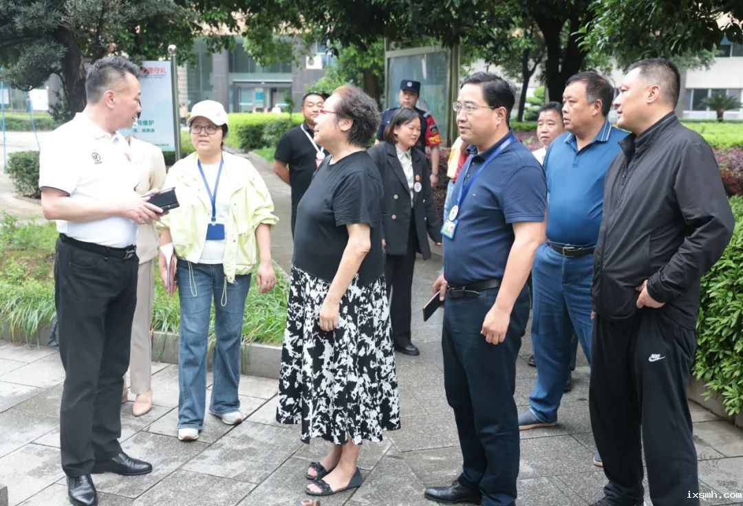 国家卫健委组织专家对raybet在线官网开展控烟工作综合调研