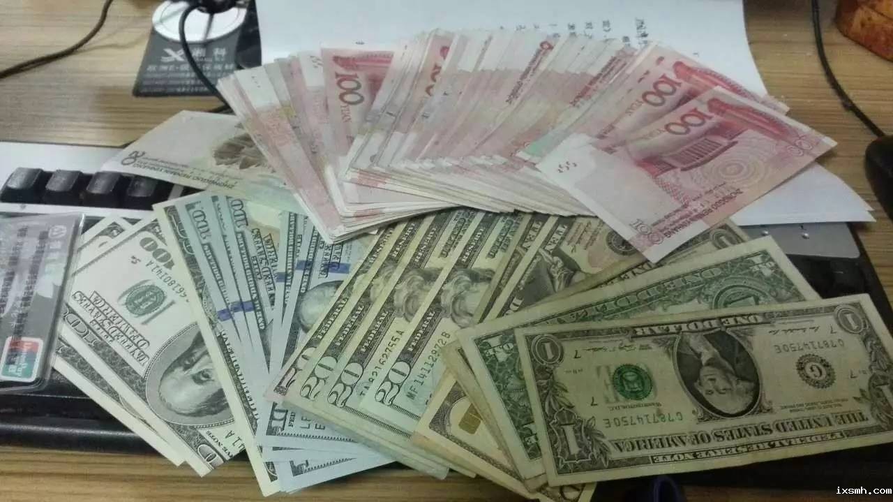 拾金不昧好医生 践行文明好榜样